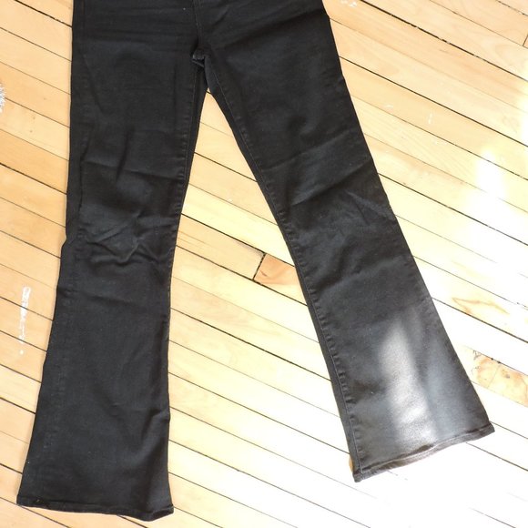 AE Flared Jeans ! - Picture 2 of 4